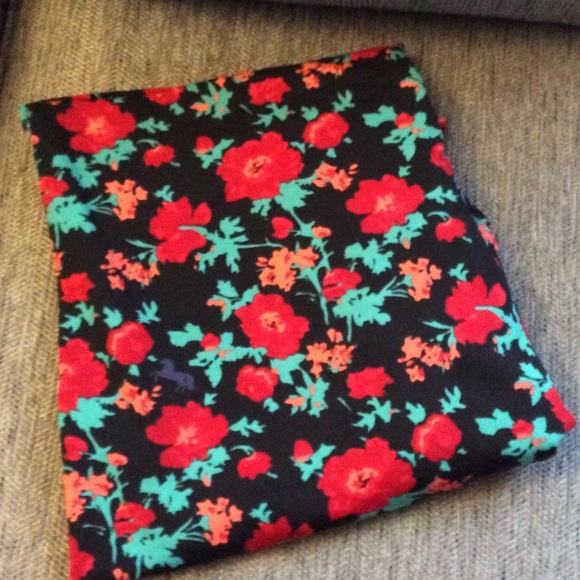 LuLaRoe Stunning Long Floral Maxi Dress New - Picture 1 of 6